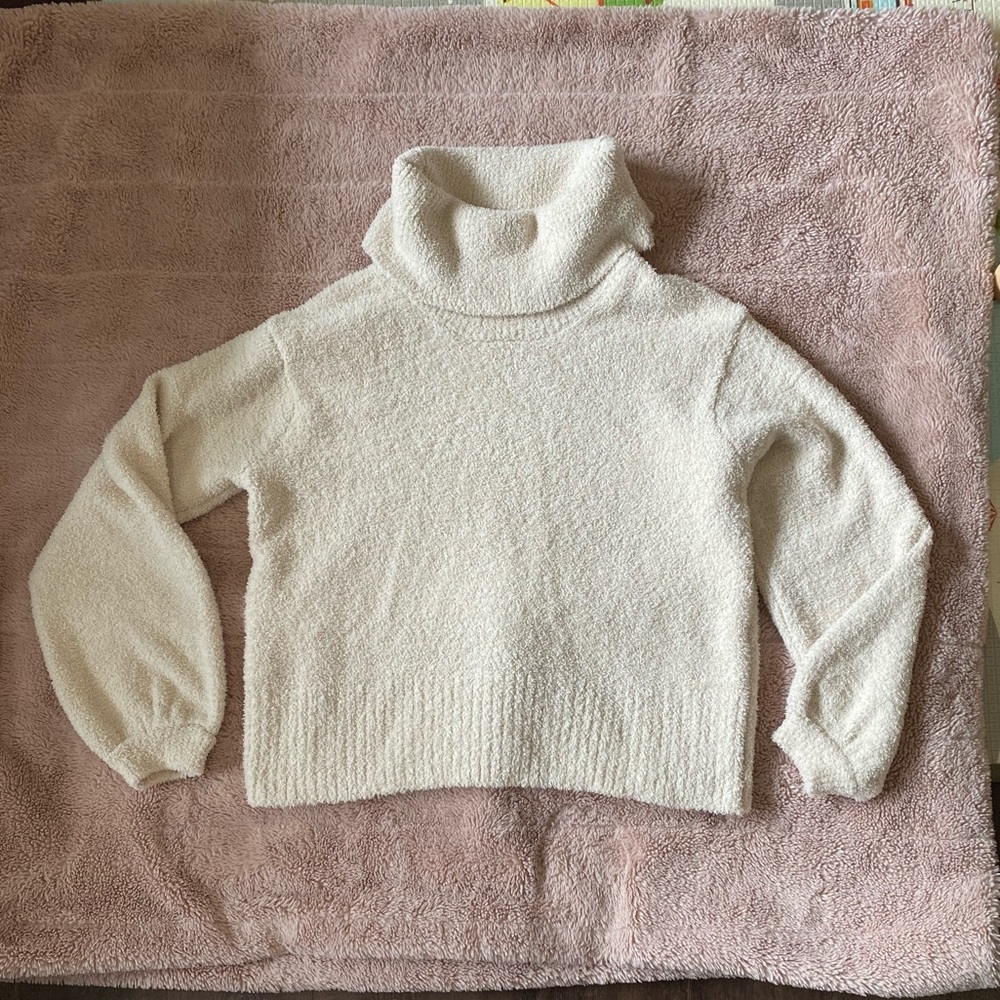 Jessica Simpson Turtleneck